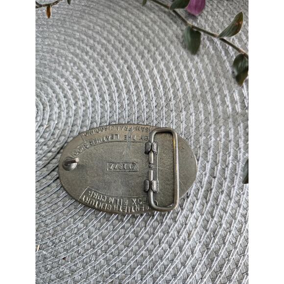 Vintage STAR WARS Darth Vader 1977 Brass Belt Buckle Made In USA - Picture 4 of 4